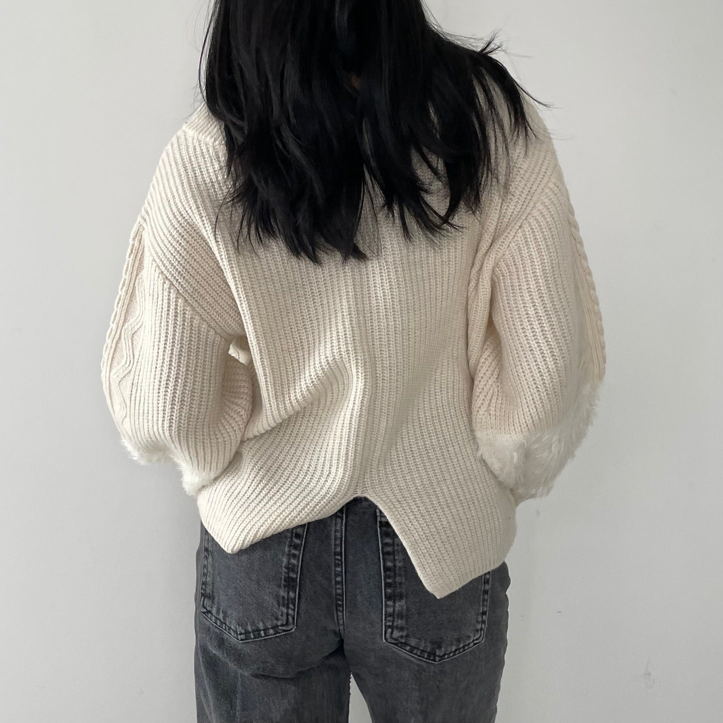 Cream Wool and Camel Blend Fuzzy Knit - Medium