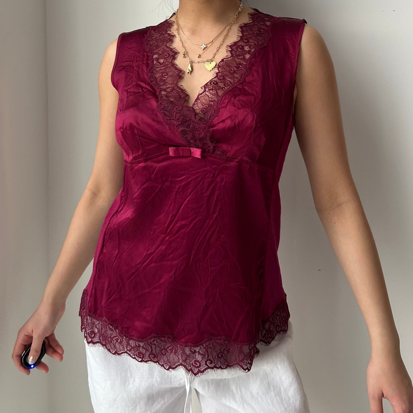 Jacob Plum Red Sleeveless Silk Blouse with Lace Trim - Medium