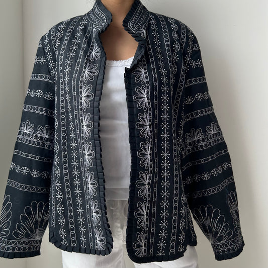 Anne Carson Black Embroidered Ruffle-Edge Jacket - 1X