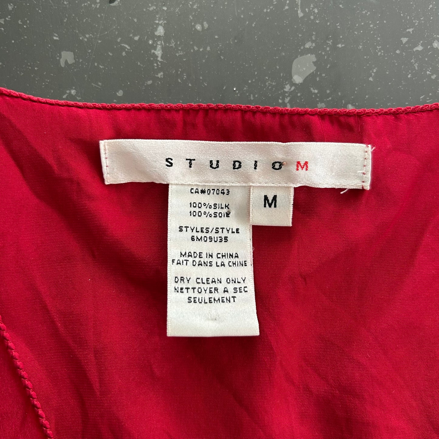 Studio M Red Sleeveless V-Neck Silk Blouse with Velvet Bow - Medium