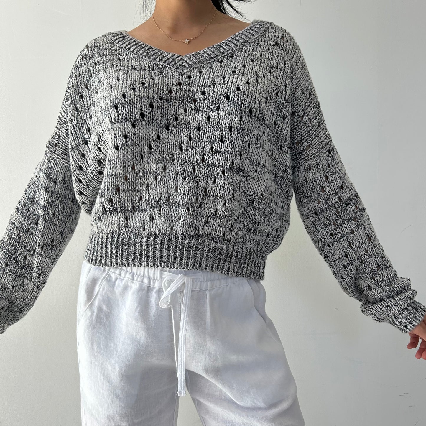 Sarah Pacini Grey Open-Knit V-Neck Jumper - One Size