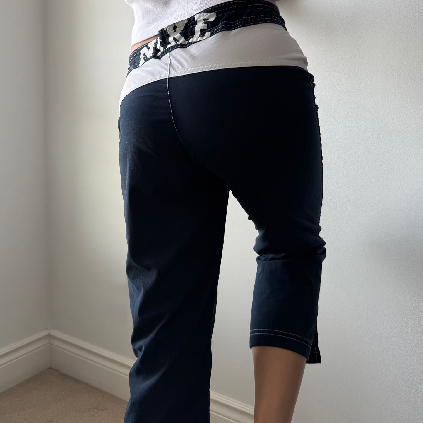 Nike Navy and White Logo Capri Pants - Small