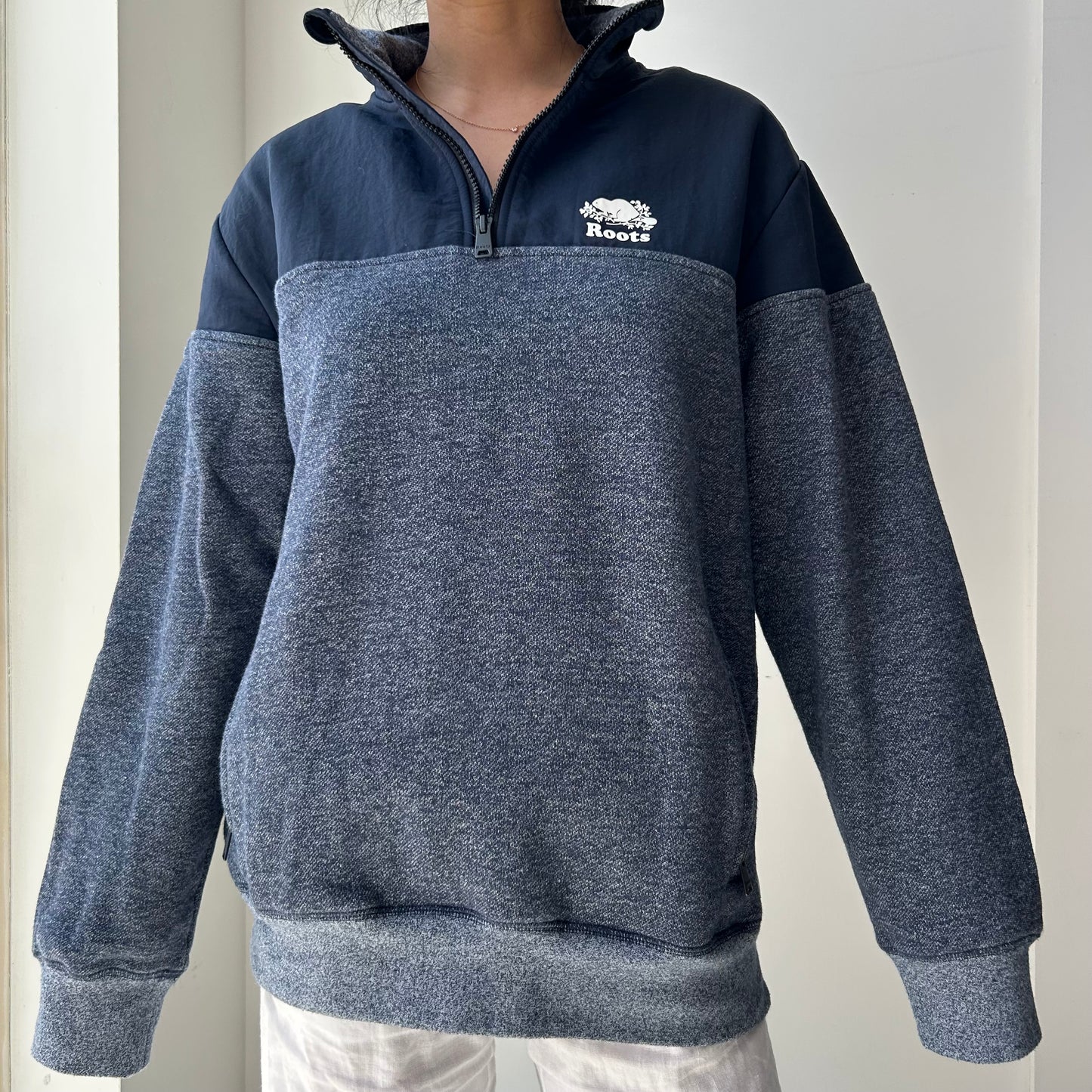 Roots Navy and Heather Quarter Zip Sweatshirt - Medium
