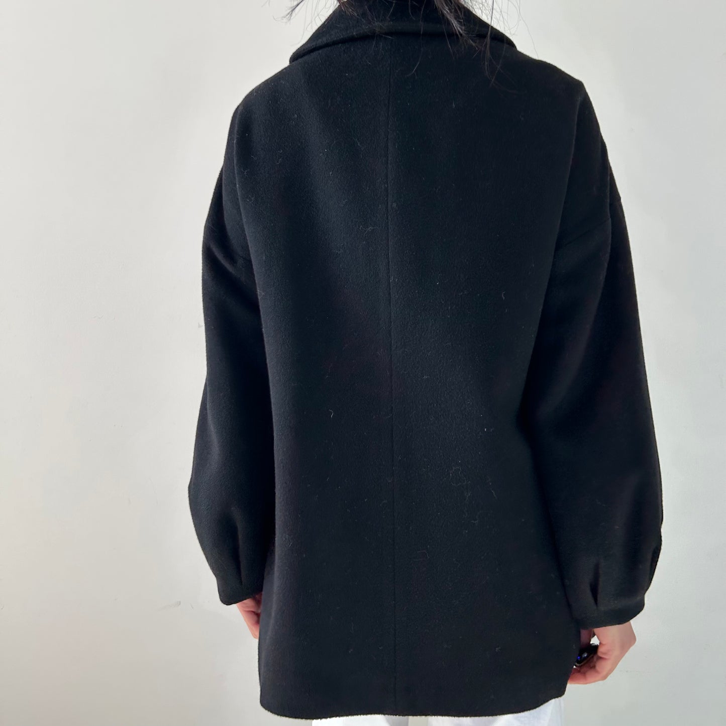 Black Peter Pan Collar Wool and Cashmere Jacket - Medium