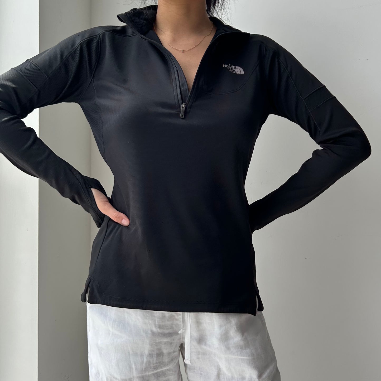 The North Face Black FlashDry Quarter Zip - Small
