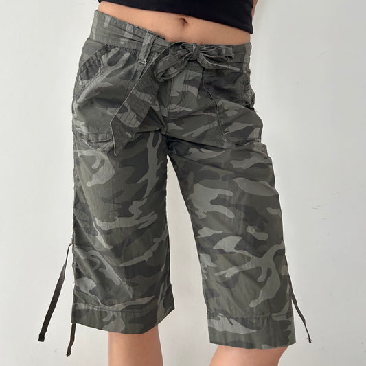 Garage Camo Print Cargo Shorts - Large