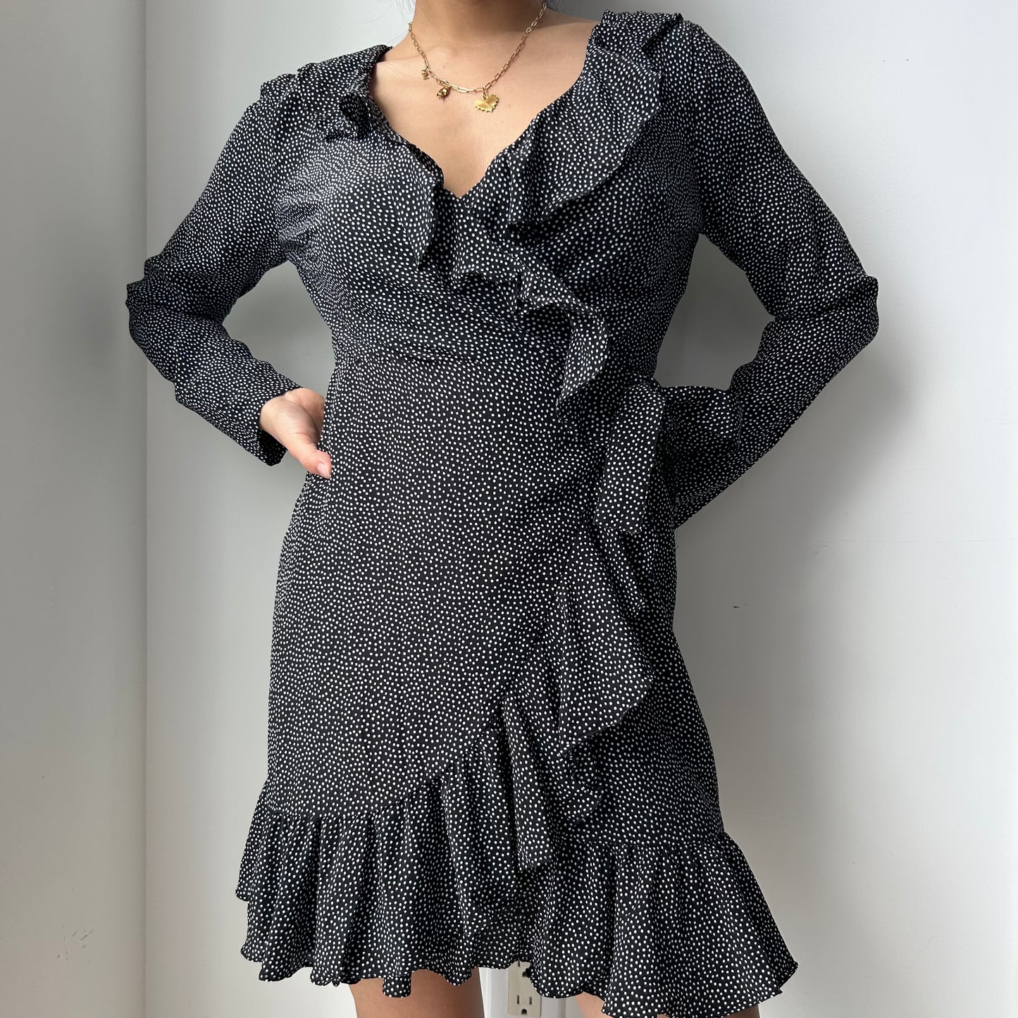 Club Monaco Black Polka Dot Silk Long Sleeve Wrap Mini Dress - X-Small