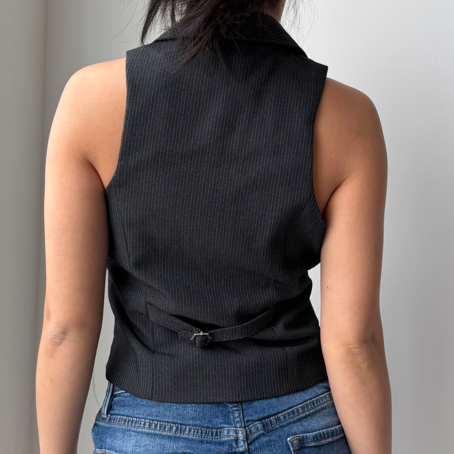 2000s Vero Moda Grey Pinstripe Vest - Medium