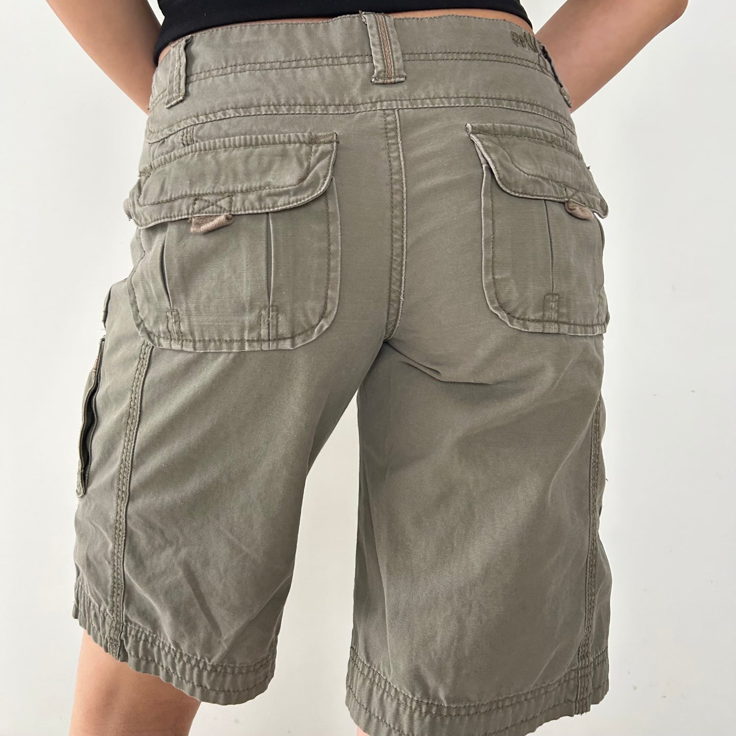 Roxy Khaki Green Cargo Shorts - W32