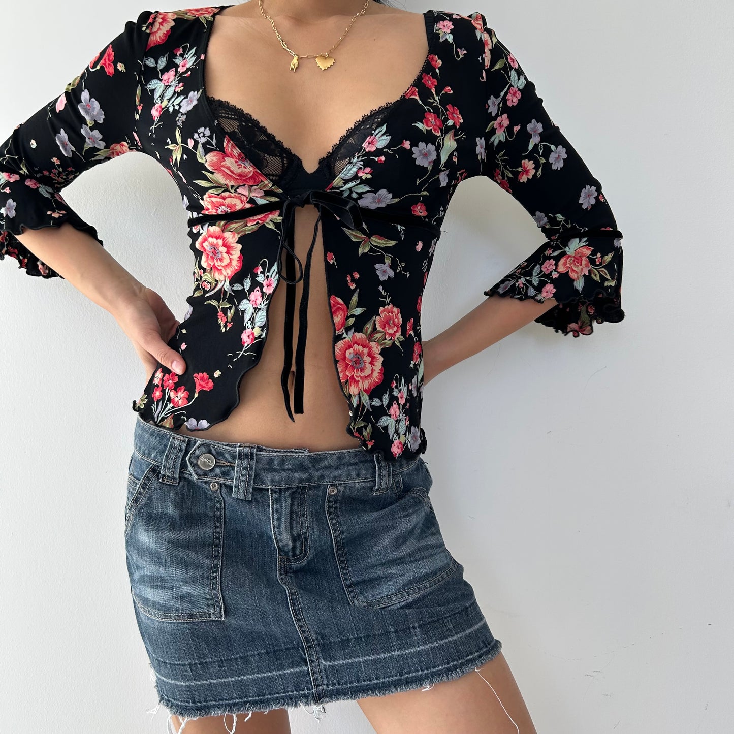 Made in USA Bebe Black Floral Tie Front Top - X-Small