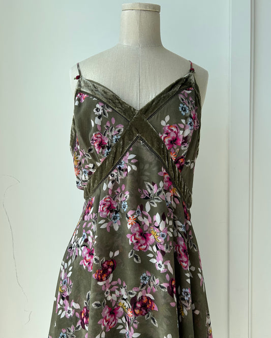 White House Black Market Green Floral Sundress - Large