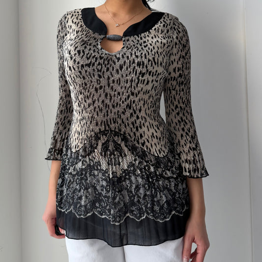 Leopard Print Pleated 3/4 Sleeve Keyhole Blouse - Medium