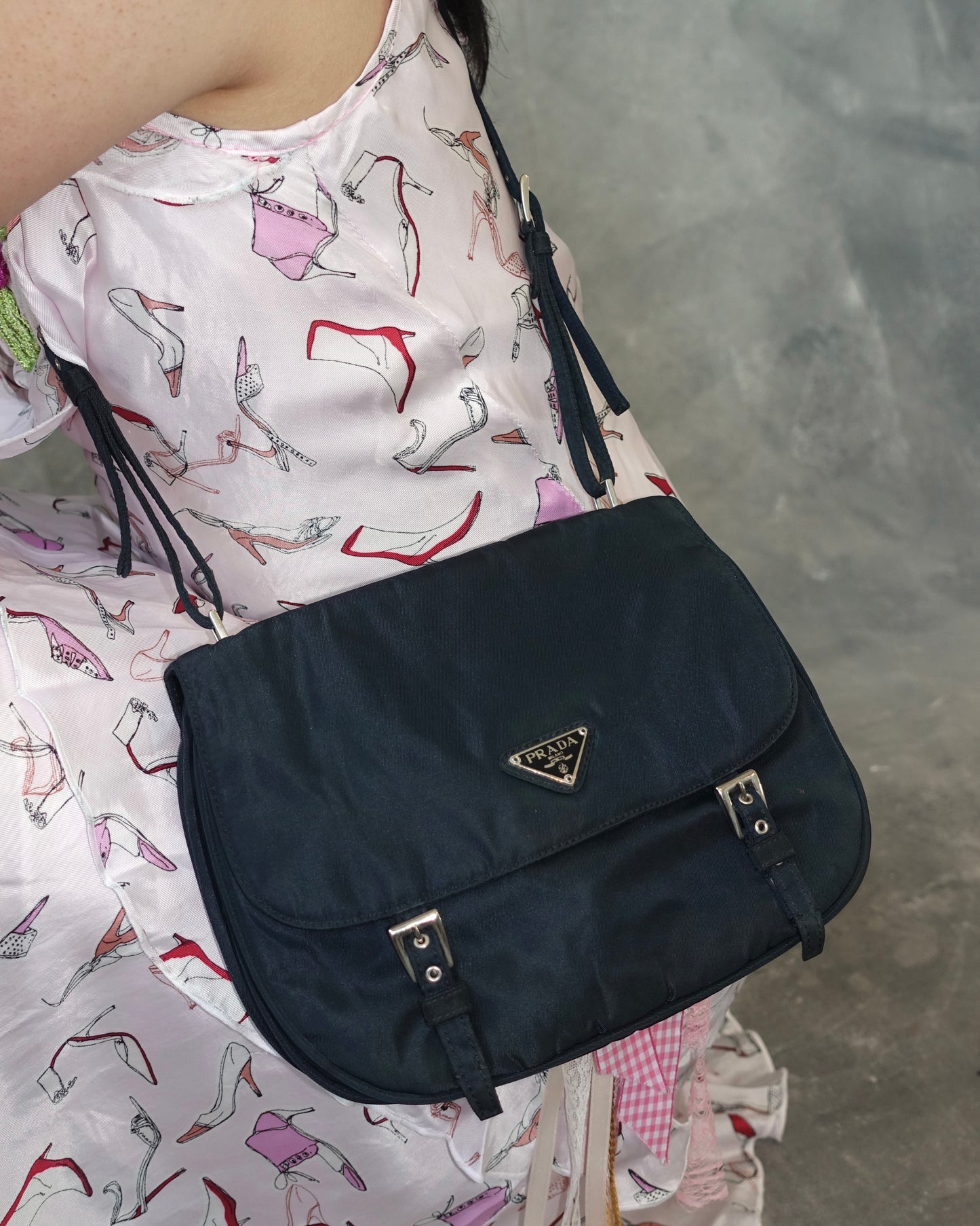 Vintage 90s Prada Black Tessuto Nylon Accordion Flap Messenger Bag