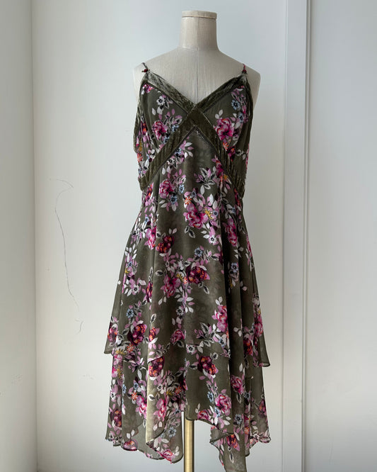White House Black Market Green Floral Sundress - Large