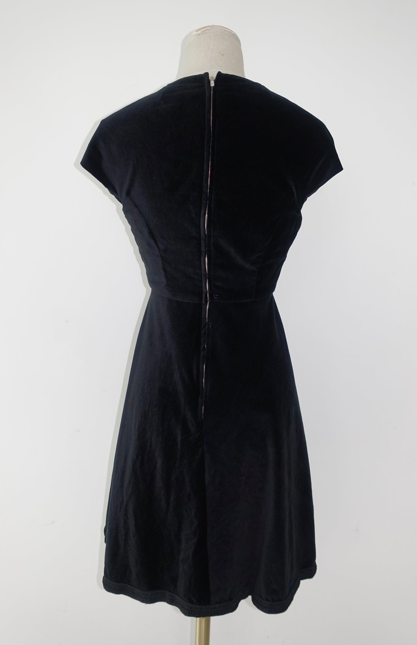Jill Stuart Collection Black Velvet Silk Lined Dress - X-Small