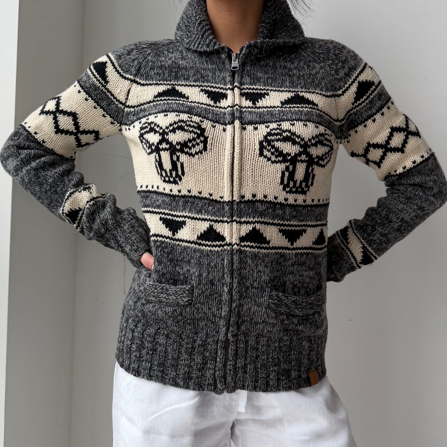 2000s TNA Grey Lambswool Cowichan Zip Cardigan - Small