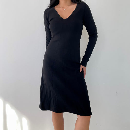 Reiss Black V-Neck Fit and Flare Dress - X-Small