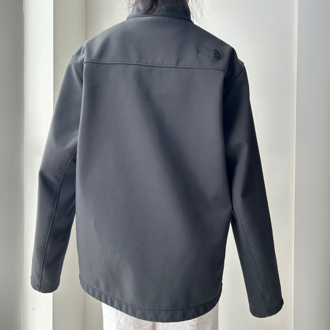 The North Face Black Fleece-Lined Softshell Jacket - Medium