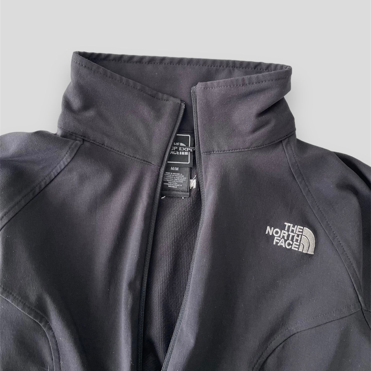 The North Face Black Lightweight Soft Shell Zip Up Jacket - Medium