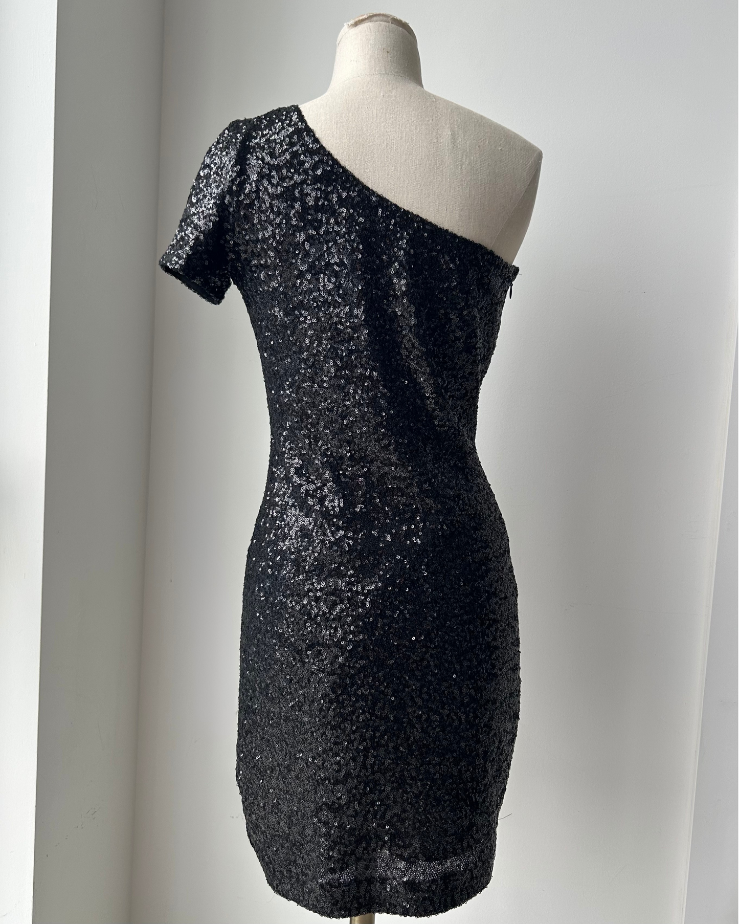 Axara Paris Black One Shoulder Sequin Mini Dress - Medium