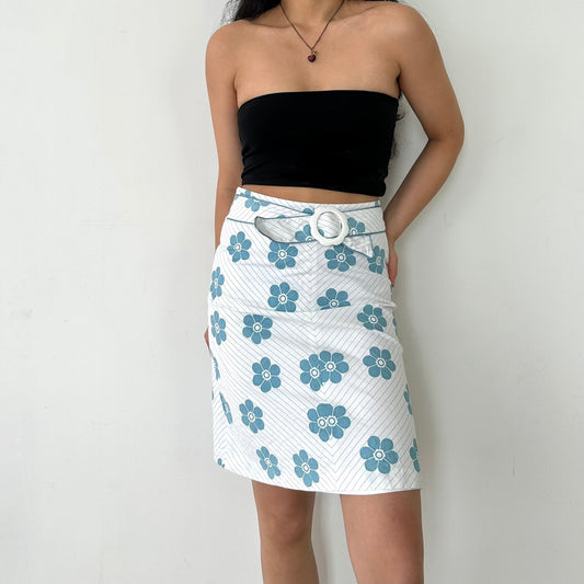 Tanix White and Blue Floral Print Belted Knee Length Skirt - Small