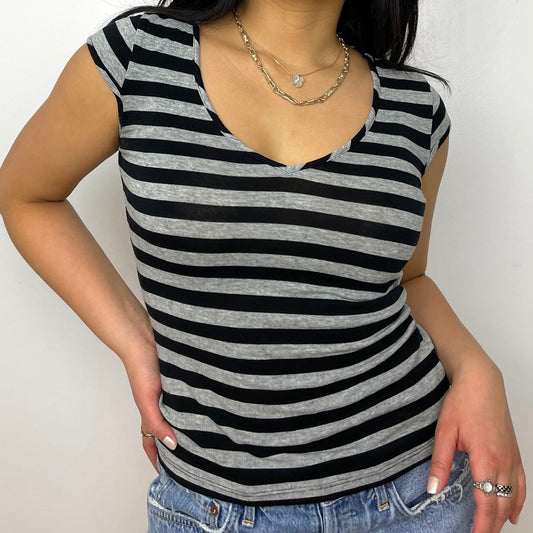 Striped Short Sleeved Tee - Zoehify