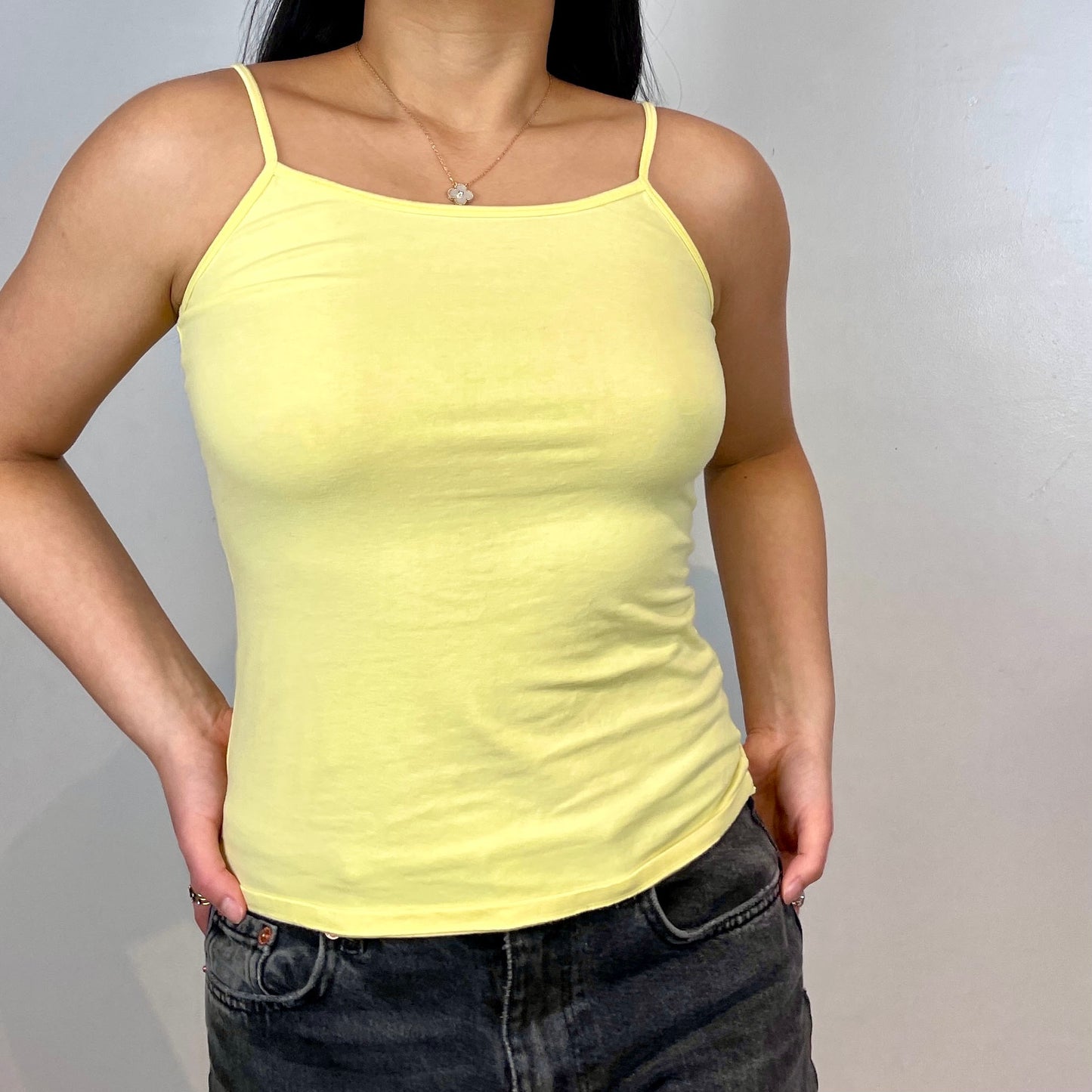Yellow Singlet - Zoehify