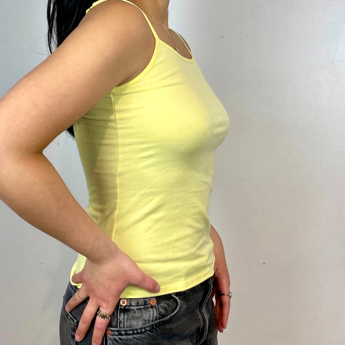 Yellow Singlet - Zoehify