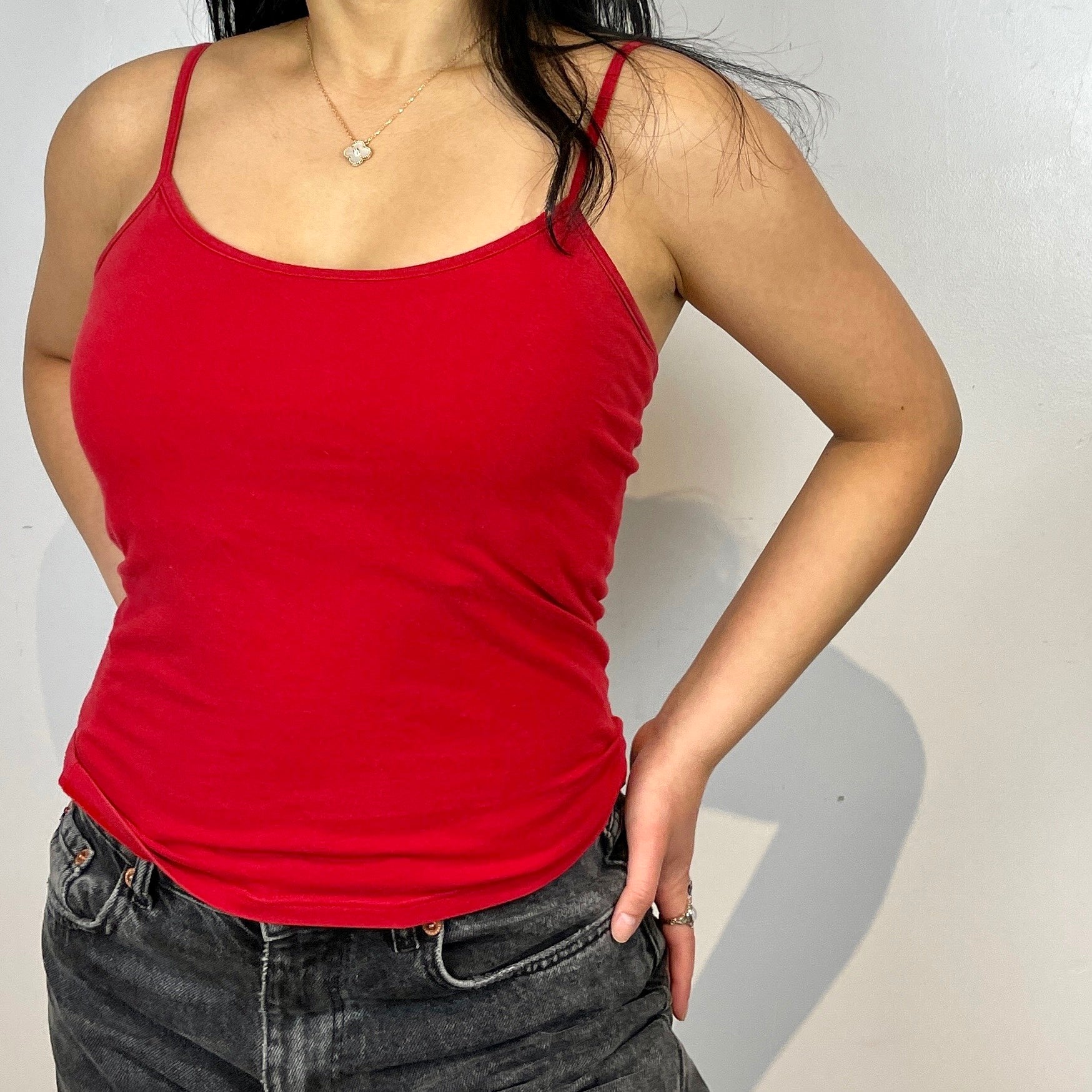 Red Singlet - Zoehify