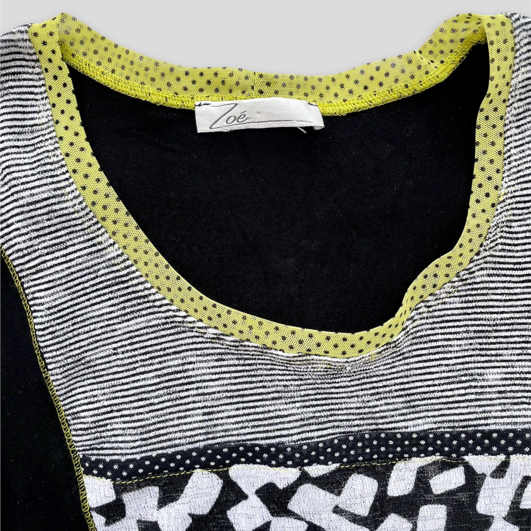 Black and Green Contrast Stitching Tank Top - Zoehify
