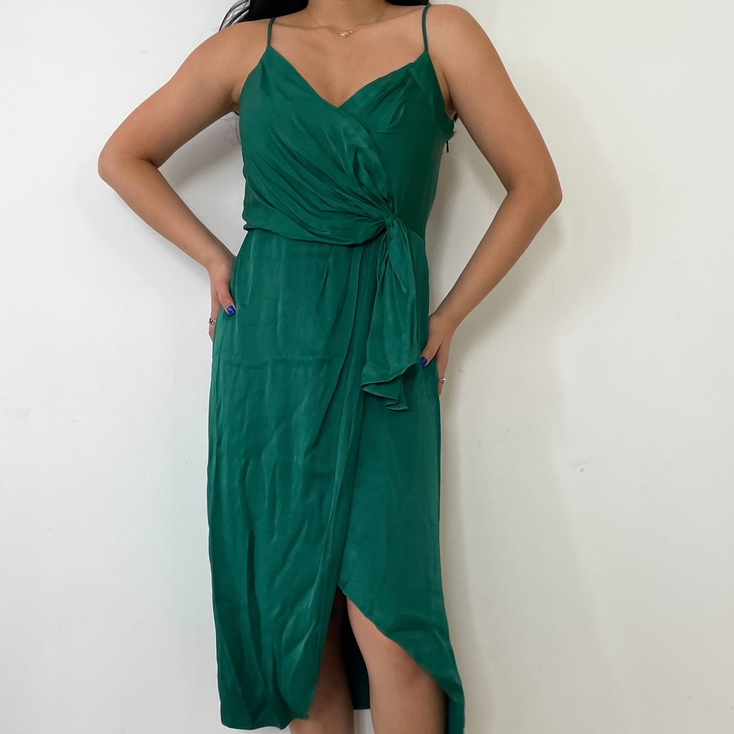 BNWT Anthropologie Green Satin Midi Dress - Zoehify