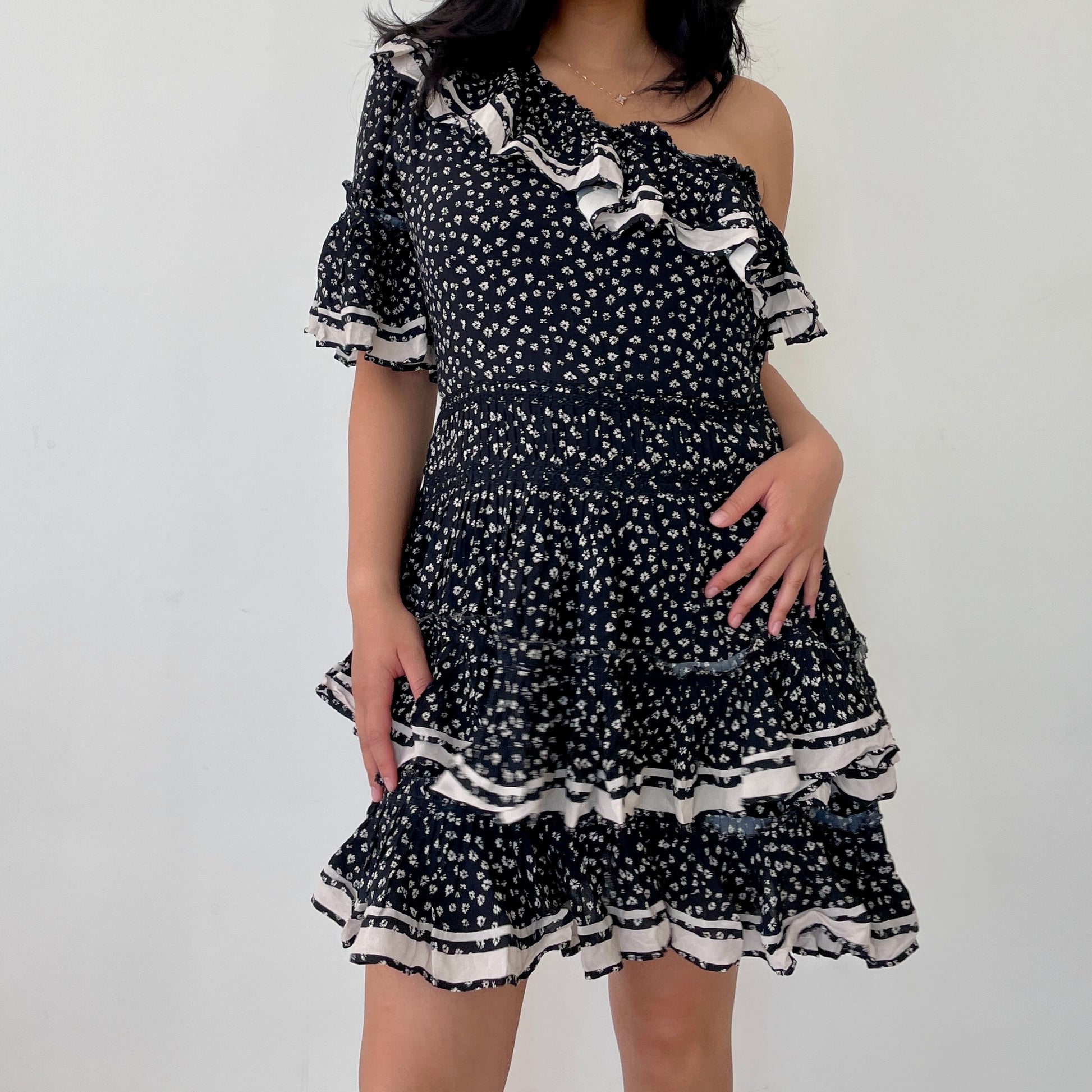 BNWT Black Love Sam One Shoulder Ruffle Tiered Dress - Zoehify
