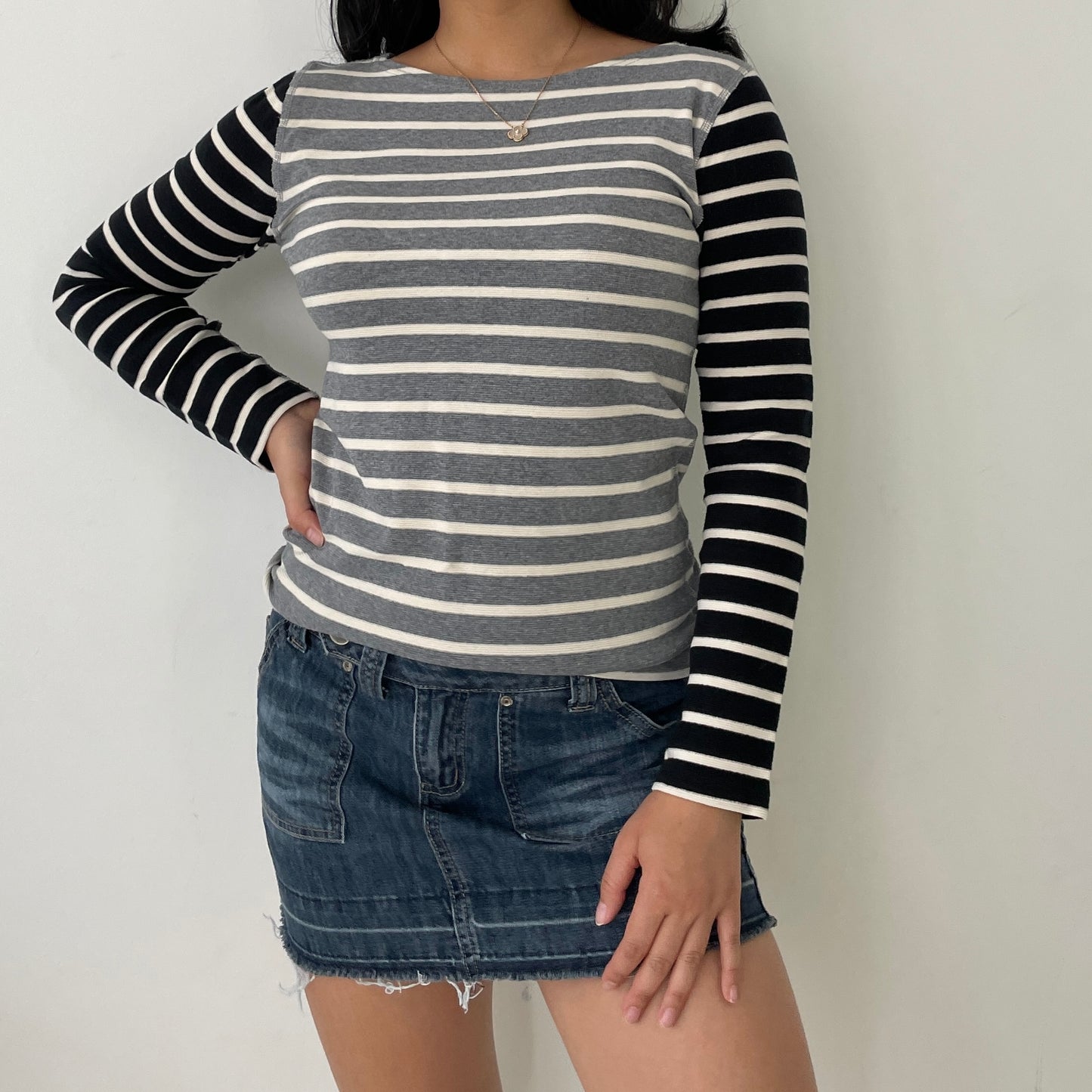 Striped Boat Neck Tee - Zoehify
