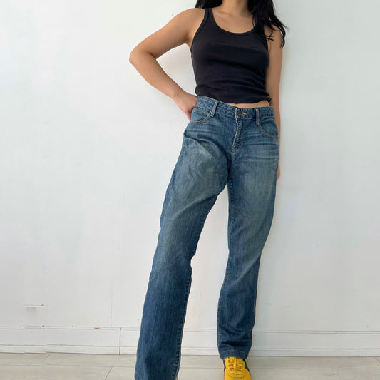 Gap Medium Wash Real Straight Jeans - W34/Large