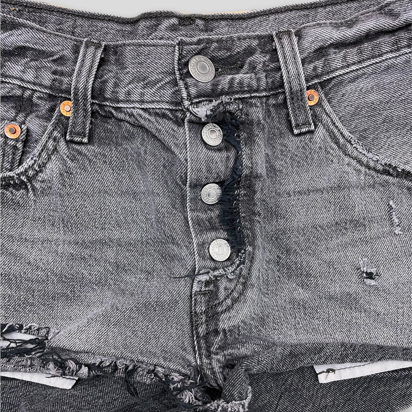 W25 Vintage Black Levi’s 501s - Zoehify