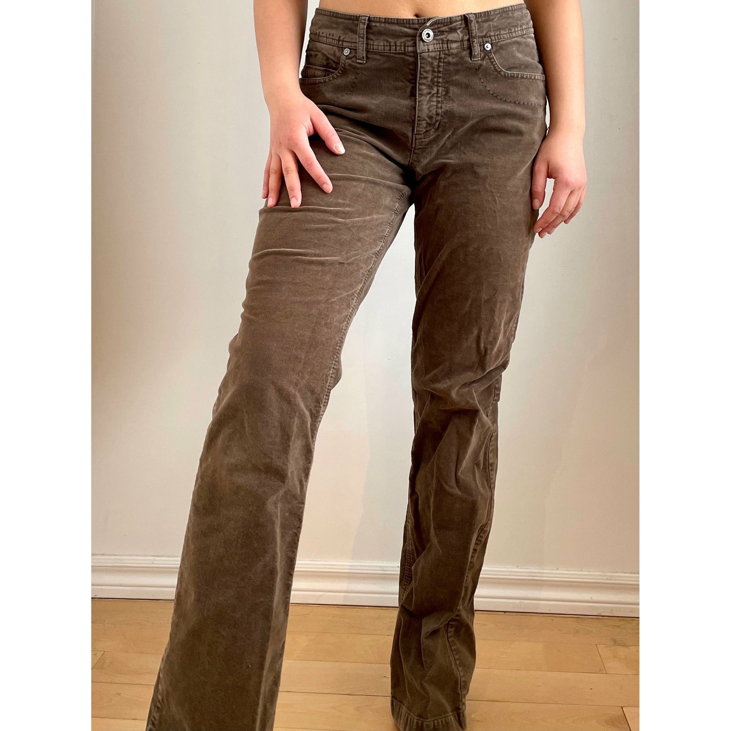 Brown Corduroy Jeans - Zoehify