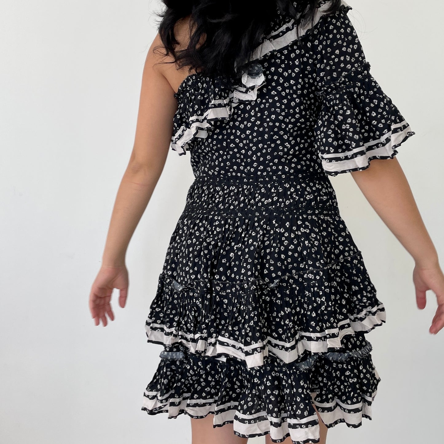 BNWT Black Love Sam One Shoulder Ruffle Tiered Dress - Zoehify