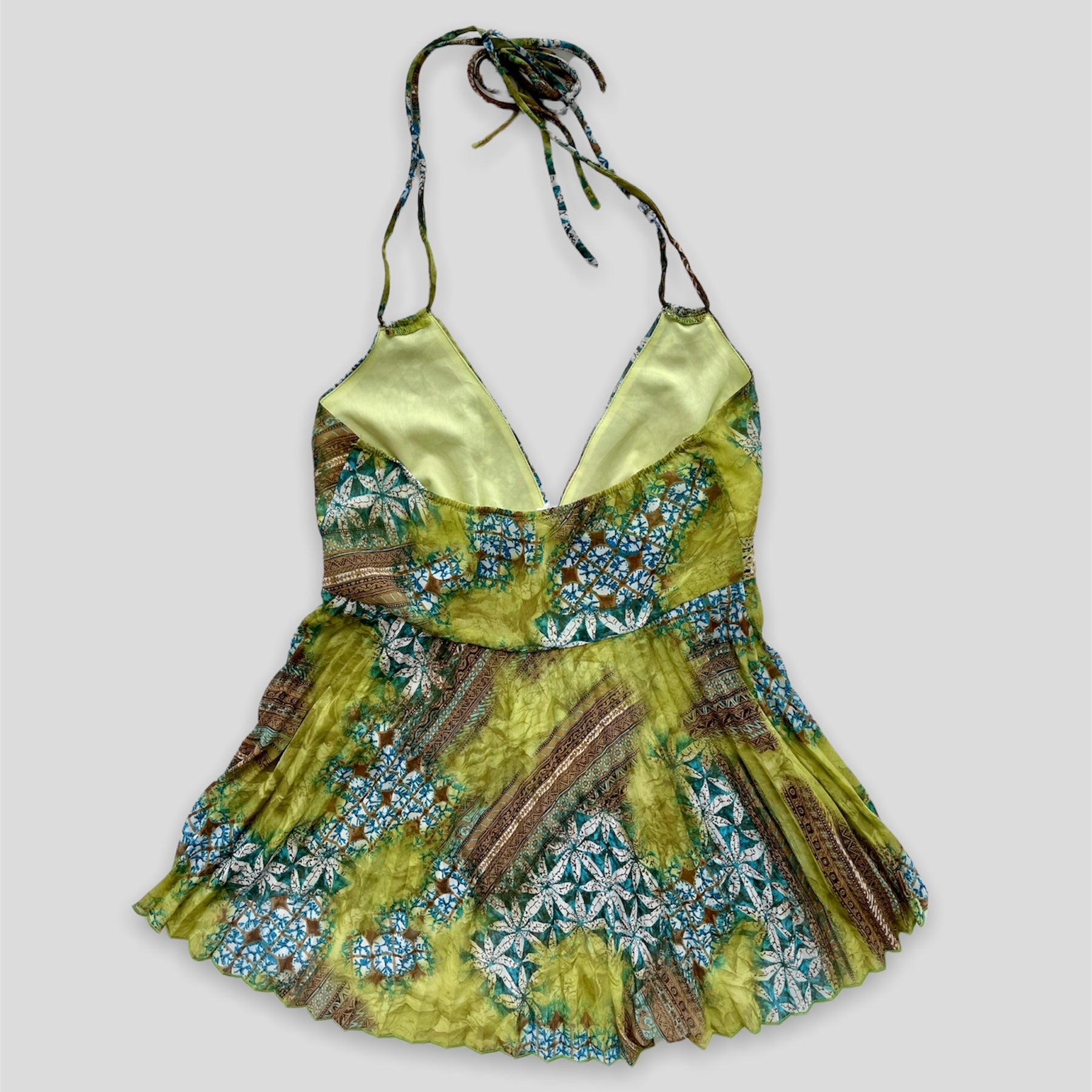 Green Pleated Halter Tie Neck Top - Zoehify