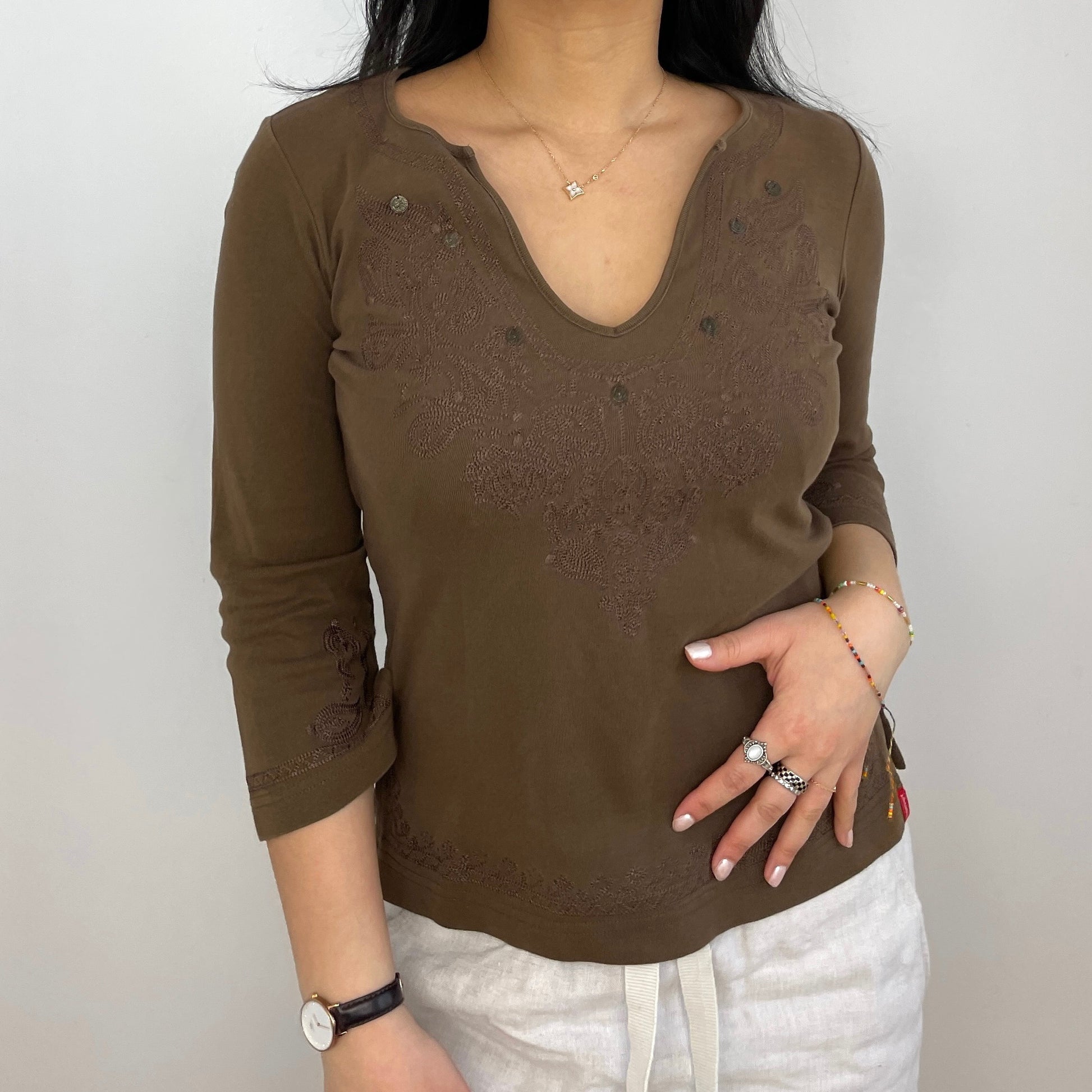 Brown Long Sleeved Tee - Zoehify