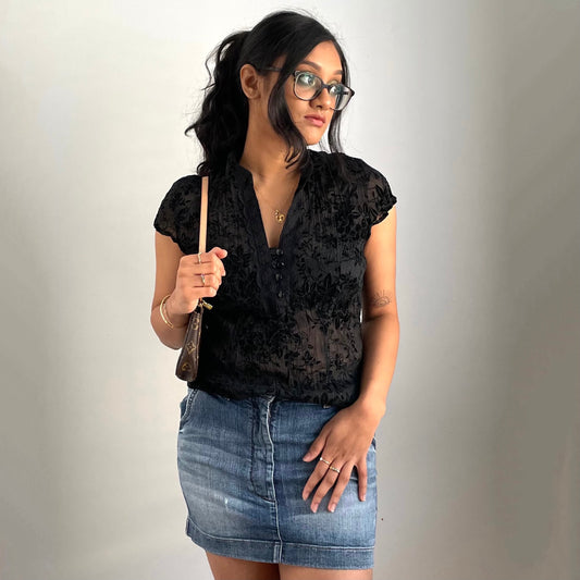 Black Short Sleeved Blouse - Zoehify