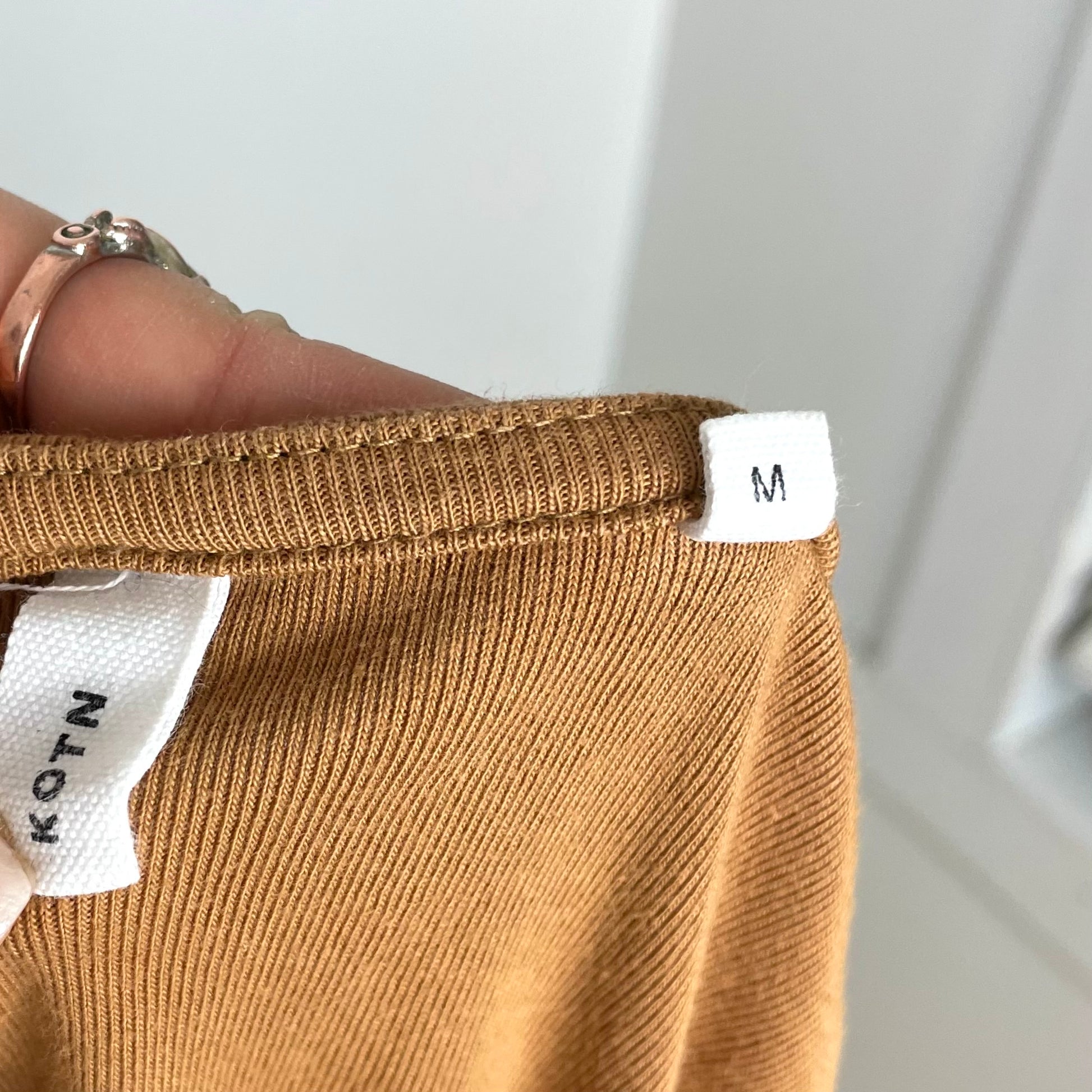 Kotn Long Sleeved Top - Zoehify