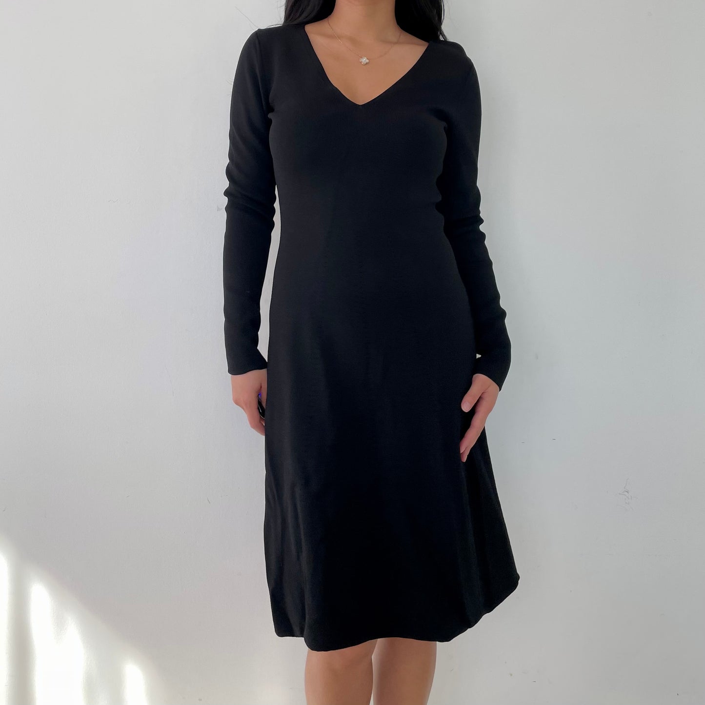 Reiss Black V-Neck Fit and Flare Dress - X-Small