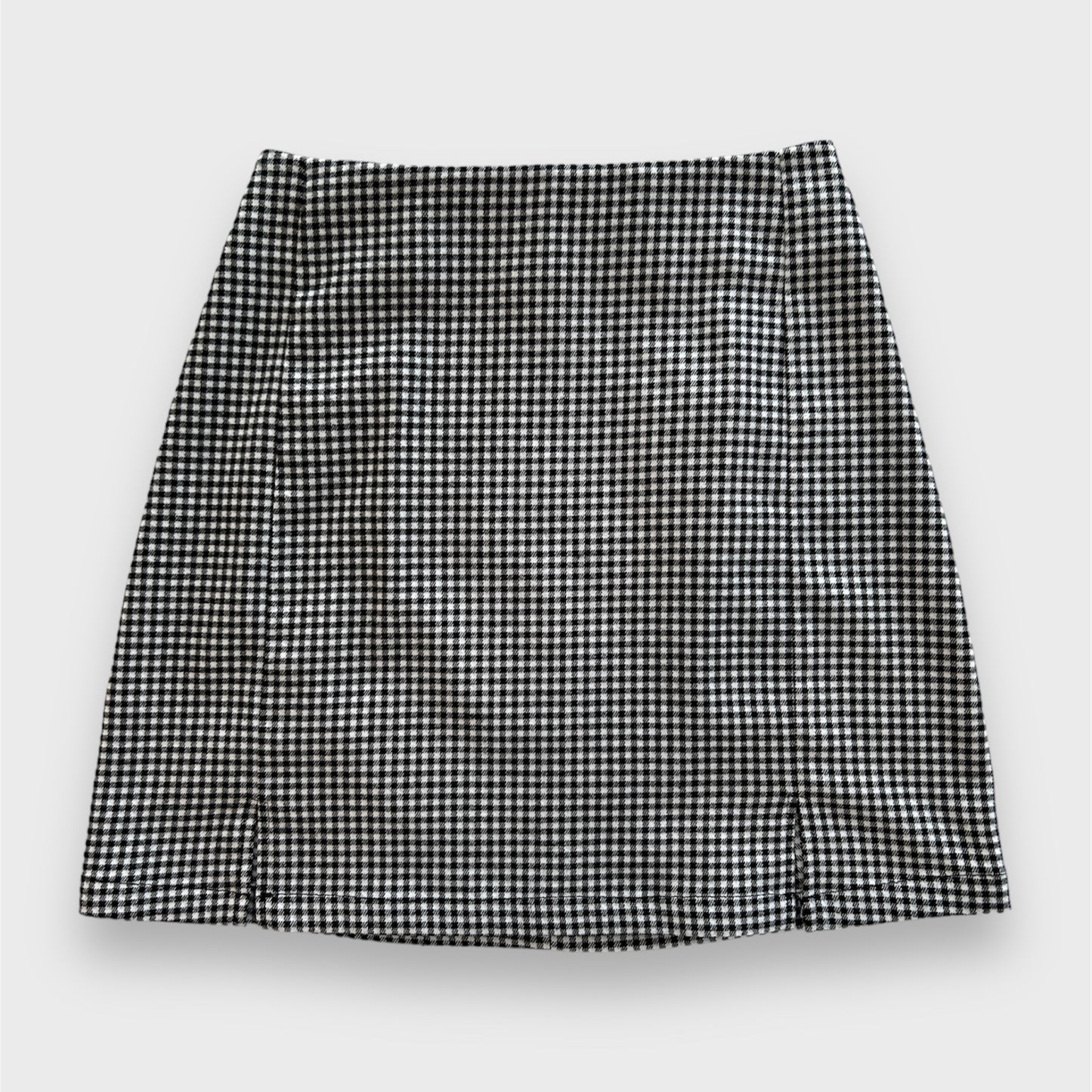 Brandy Melville Black and White Gingham Mini Slit Skirt - W24