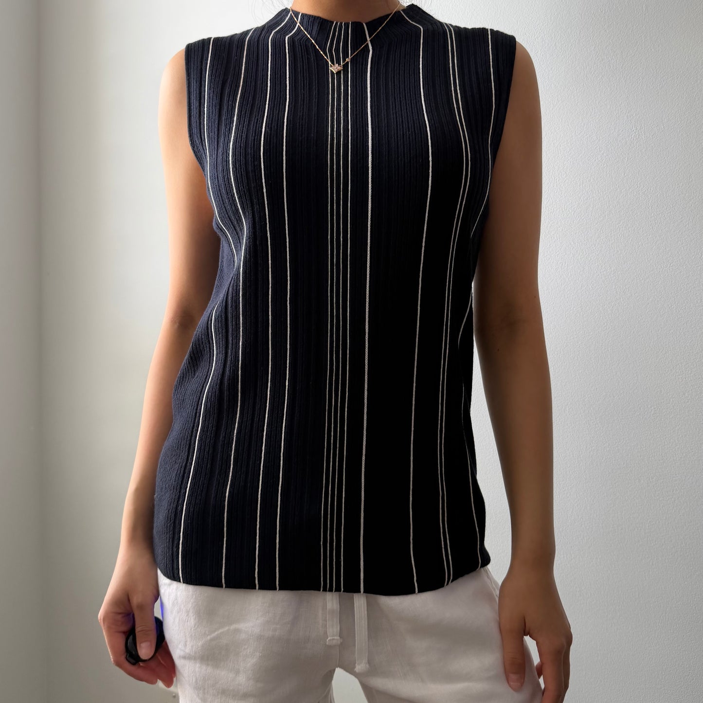 Theory Navy Sleeveless Knit Top - Medium