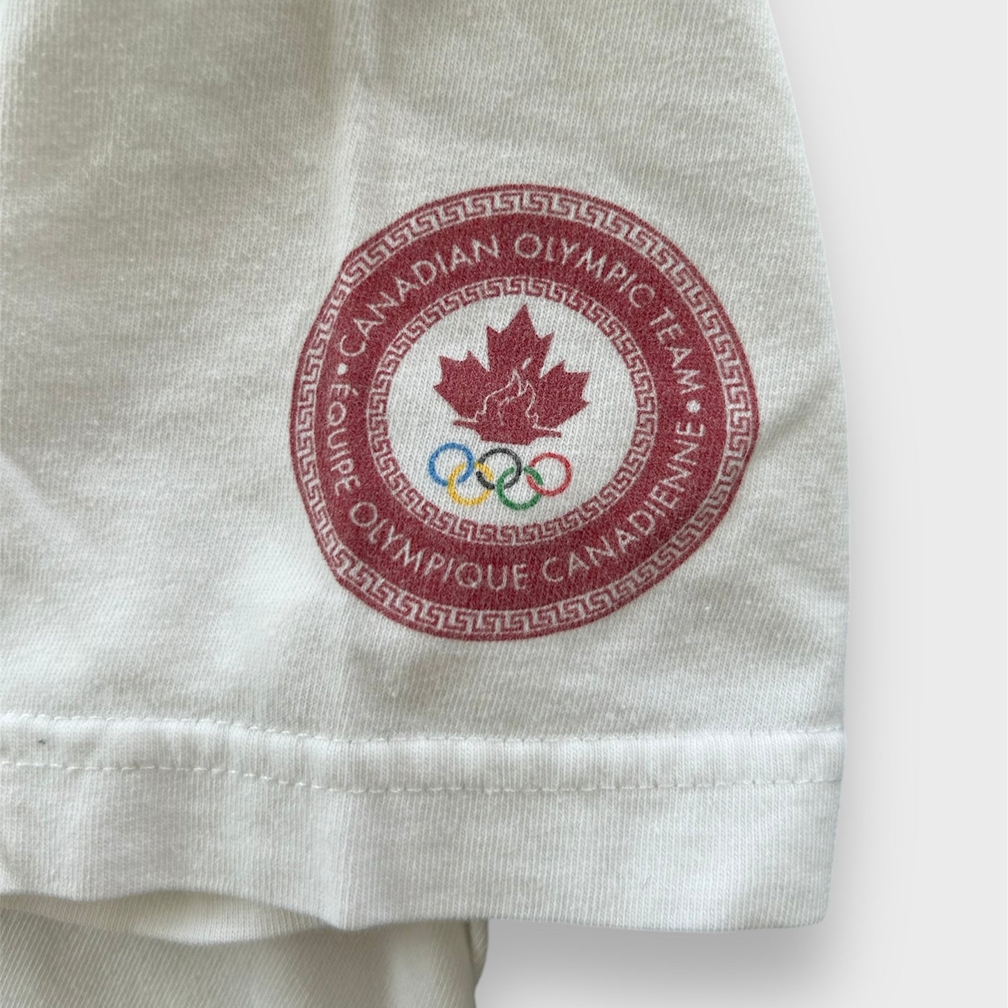 Vintage Roots White 'Canada' 2004 Olympics Tee - Small