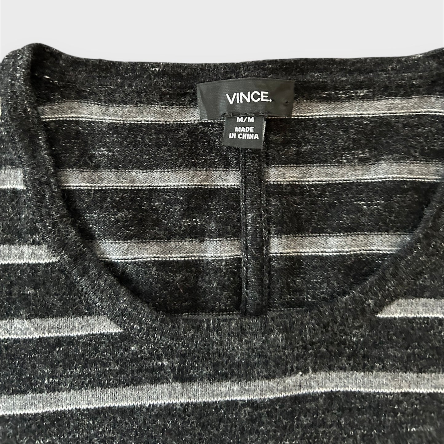 Vince Striped Cashmere Blend Long Sleeve Crewneck Top - Medium