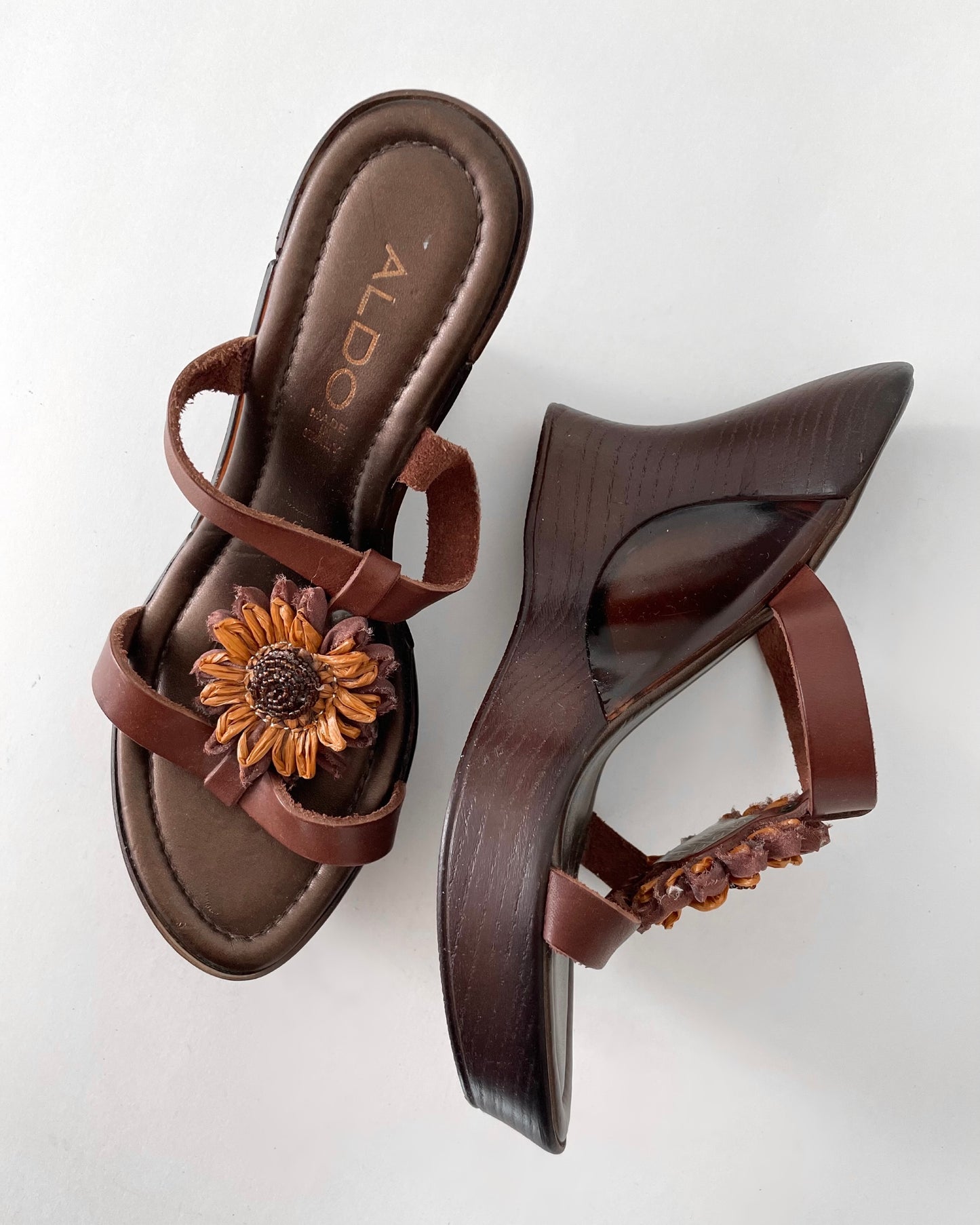 Vintage Aldo Brown Sunflower Platform Wedges - EU 38