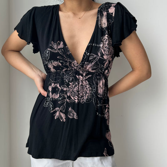 Black Floral-Print V-Neck Top - Medium