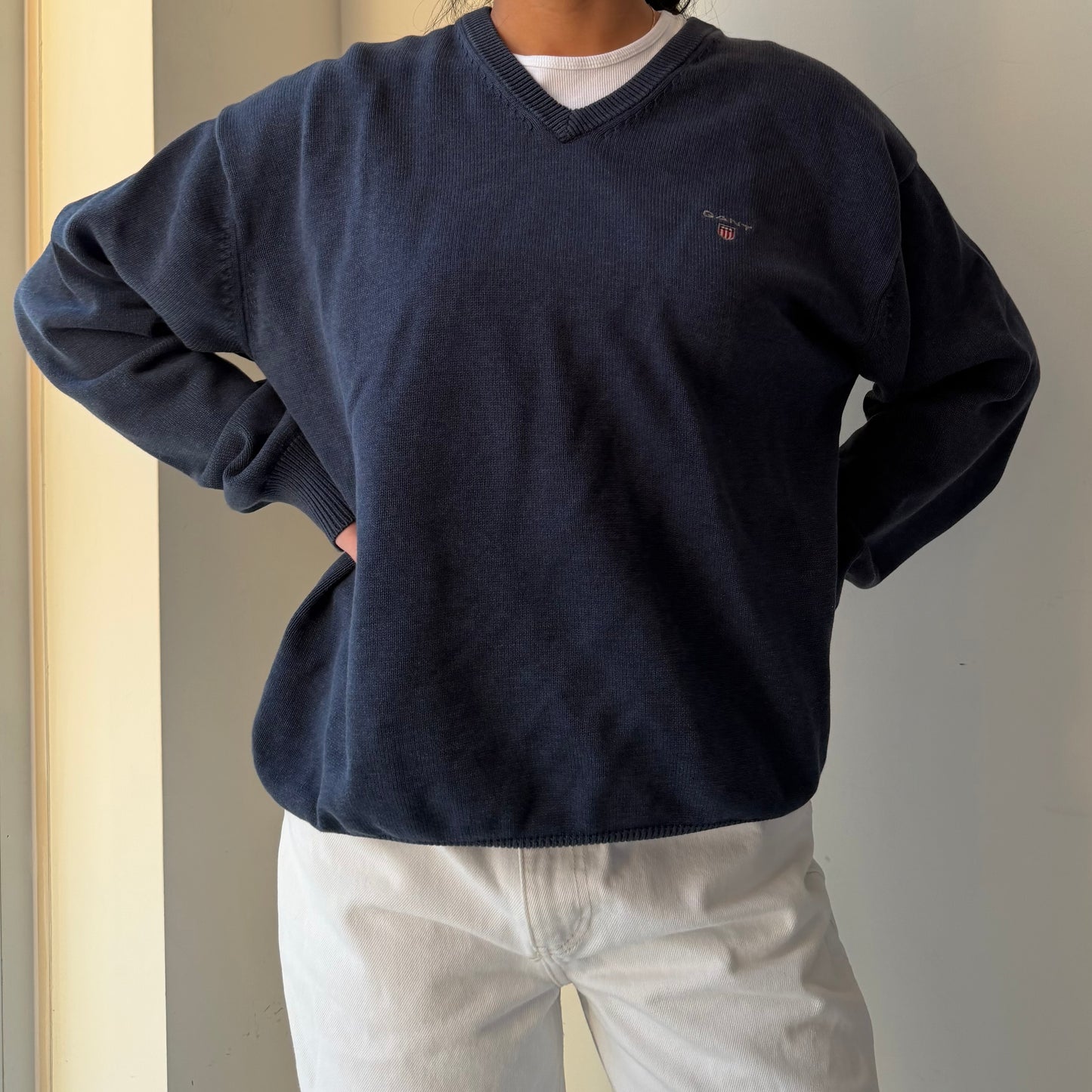Gant Navy V-Neck Sweater - Large