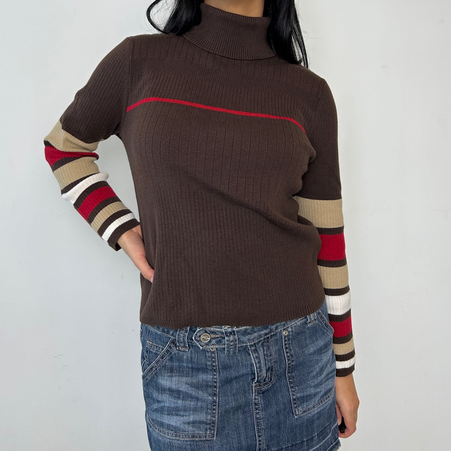 Brown Ribbed Long Sleeve Turtleneck - Medium